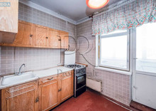 Продаж 1 кімнатної квартири (39/19/8), 9 пов. 9 пов. будинку