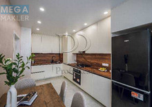 Продаж 2 кімнатної квартири (61/30/17), 8 пов. 10 пов. будинку