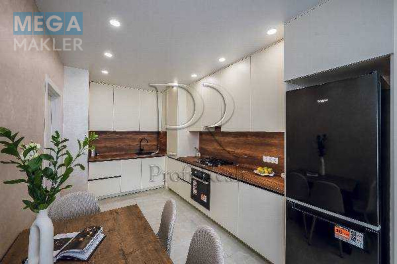 Продаж 2 кімнатної квартири (61/30/17), 8 пов. 10 пов. будинку, <a class="location-link" href="/sofievskaya-borshagovka/" title="Недвижимость Софіївська Борщагівка">Софіївська Борщагівка</a>, Боголюбова вулиця, 9а (изображение 1)