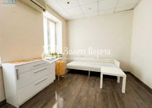 Продаж 1 кімнатної квартири (42/30/7), 1 пов. 5 пов. будинку