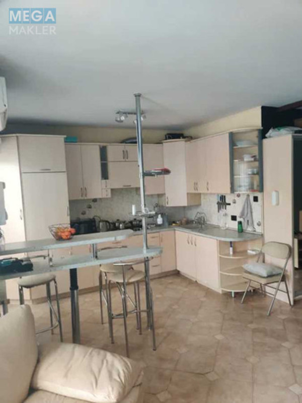 Оренда 1 кімнатної квартири, <a class="location-link" href="/kiev/" title="Недвижимость Київ">Київ</a>, <a class="location-link" href="/kiev/solomenskij/" title="Недвижимость Солом'янський район">Солом'янський р-н</a>, Андрія Головка вул., 12 (изображение 1)