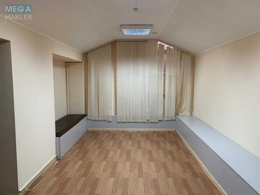 Оренда комерційної нерухомості, 18&nbsp;кв.м, под офис, <a class="location-link" href="/kiev/" title="Недвижимость Київ">Київ</a>, <a class="location-link" href="/kiev/podolskij/" title="Недвижимость Подільський район">Подільський р-н</a>, Григория Сковороды ул., 7 (изображение 1)