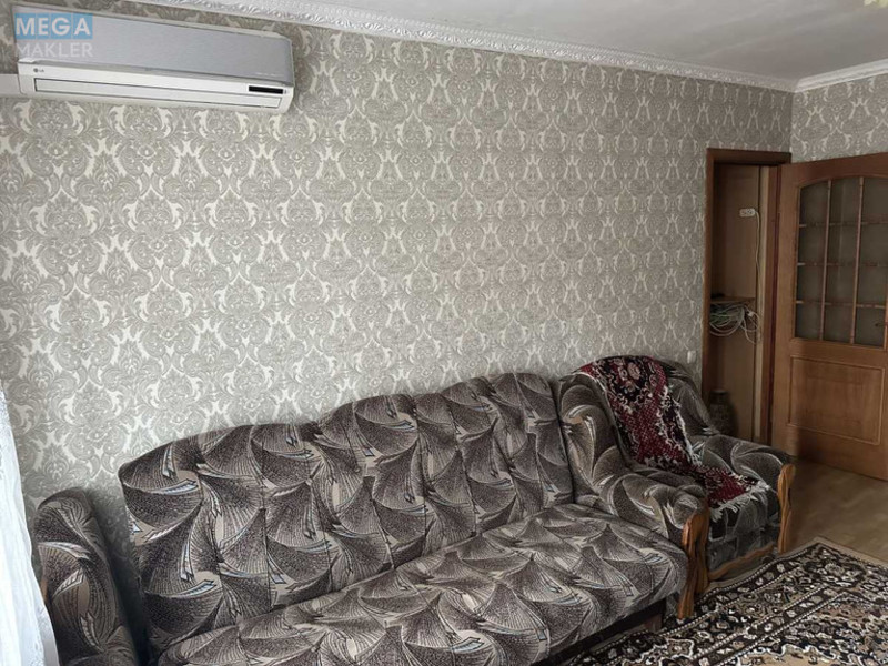 Оренда 2 кімнатної квартири, <a class="location-link" href="/kiev/" title="Недвижимость Київ">Київ</a>, <a class="location-link" href="/kiev/solomenskij/" title="Недвижимость Солом'янський район">Солом'янський р-н</a>, Миколи Шепелєва вул., 4 (изображение 1)