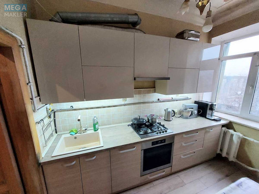 Продаж 3 кімнатної квартири (66/42/6), 5 пов. 5 пов. будинку, <a class="location-link" href="/dnepropetrovsk/" title="Недвижимость Дніпра">Дніпро</a>, Воскресенська, 9 (изображение 1)