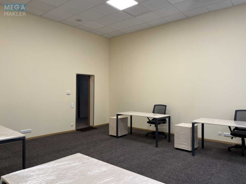 Оренда комерційної нерухомості, 76&nbsp;кв.м, под офис, <a class="location-link" href="/kiev/" title="Недвижимость Київ">Київ</a>, <a class="location-link" href="/kiev/shevchenkovskij/" title="Недвижимость Шевченківський район">Шевченківський р-н</a>, Шолуденка вул., 3 (изображение 1)