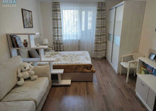 Продаж 1 кімнатної квартири (42,4/18/11), 11 пов. 16 пов. будинку