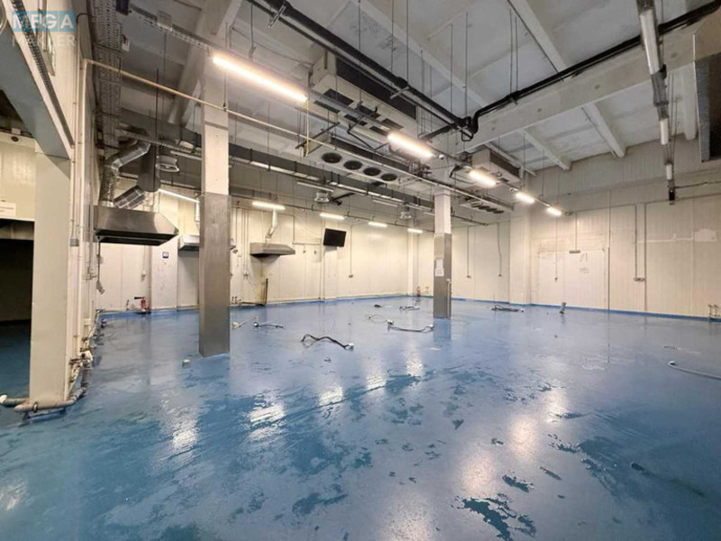 Оренда комплексу будівель та споруд, 2&nbsp;850&nbsp;кв.м, под производство, <a class="location-link" href="/schastlivoe-selo-kv/" title="Недвижимость Щасливі">Щасливе</a>, вул. Центральна (изображение 1)