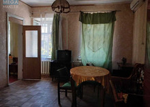 Продаж 2 кімнатної квартири (42/?/9), 2 пов. 2 пов. будинку