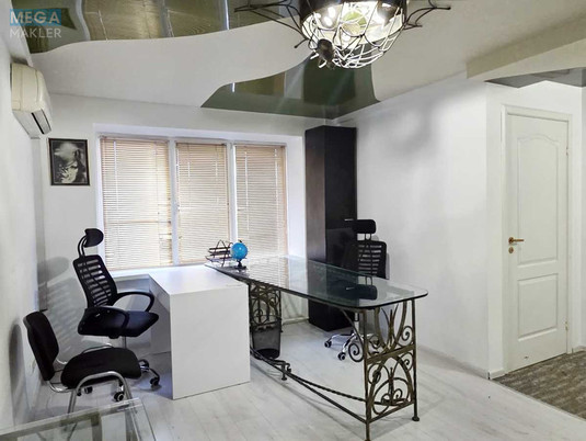 Оренда комерційної нерухомості, 30&nbsp;кв.м, под офис, <a class="location-link" href="/kiev/" title="Недвижимость Київ">Київ</a>, <a class="location-link" href="/kiev/pecherskij/" title="Недвижимость Печерський район">Печерський р-н</a>, Кловський узвіз, 12 (изображение 1)