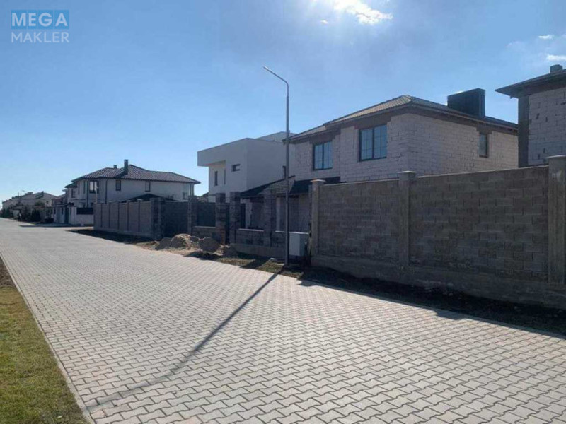 Продаж дома, 2&nbsp;поверху, 225&nbsp;кв.м, 6&nbsp;кімнат, ділянка 5&nbsp;соток, <a class="location-link" href="/odessa/" title="Недвижимость Одеса">Одеса</a>, <a class="location-link" href="/odessa/kievskij/" title="Недвижимость Київський район">Київський р-н</a>, Дайберг (изображение 1)