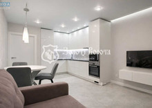 Продаж 1 кімнатної квартири (45,1/17,4/18,2), 13 пов. 26 пов. будинку