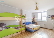 Продаж 3 кімнатної квартири (79,9/45/10,8), 24 пов. 26 пов. будинку