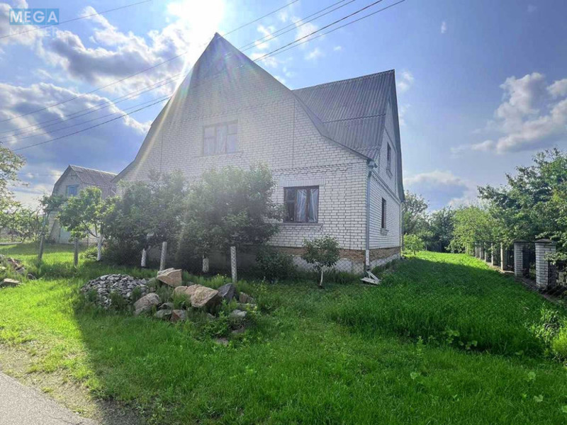 Продаж дома, 2&nbsp;поверху, 260&nbsp;кв.м, 6&nbsp;кімнат, ділянка 15&nbsp;соток, <a class="location-link" href="/makarov-kv/" title="Недвижимость Макарів">Макарів</a>, Волошкова (изображение 1)