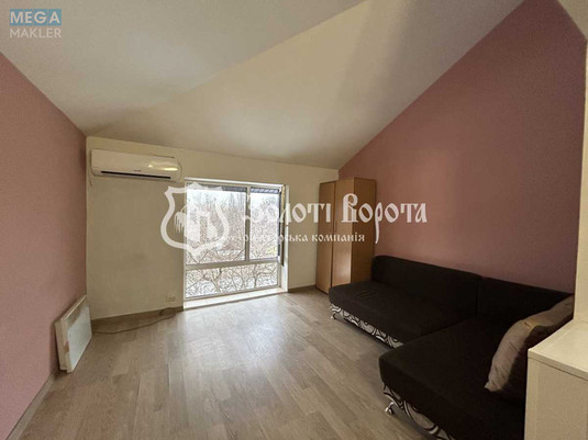 Продаж 1 кімнатної квартири (21,8/14/3), 3 пов. 3 пов. будинку, <a class="location-link" href="/kiev/" title="Недвижимость Київ">Київ</a>, <a class="location-link" href="/kiev/solomenskij/" title="Недвижимость Солом'янський район">Солом'янський р-н</a>, Залізнична вул., 32 (изображение 1)