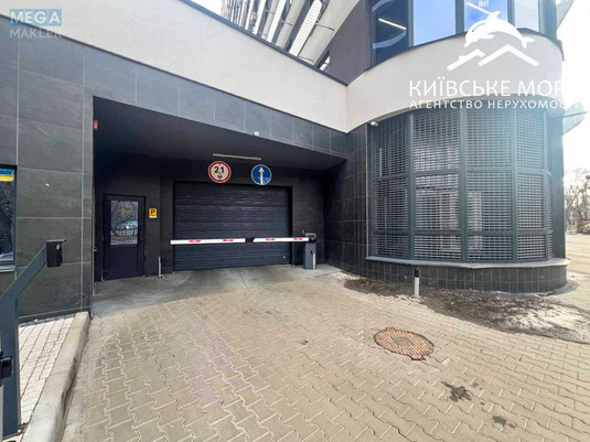 Оренда комерційної нерухомості, 15&nbsp;кв.м, <a class="location-link" href="/kiev/" title="Недвижимость Київ">Київ</a>, <a class="location-link" href="/kiev/dneprovskij/" title="Недвижимость Дніпровський район">Дніпровський р-н</a>, Воскресенська вул., 2А (изображение 1)