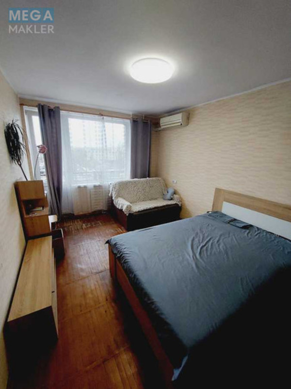 Оренда 1 кімнатної квартири, <a class="location-link" href="/kiev/" title="Недвижимость Київ">Київ</a>, <a class="location-link" href="/kiev/desnyanskij/" title="Недвижимость Деснянський район">Деснянський р-н</a>, Милютенко ул., 3 (изображение 1)