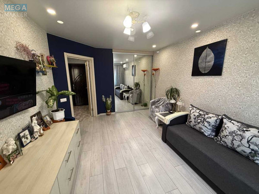 Продаж 1 кімнатної квартири (40/15/15), 8 пов. 10 пов. будинку, <a class="location-link" href="/sofievskaya-borshagovka/" title="Недвижимость Софіївська Борщагівка">Софіївська Борщагівка</a>, Яблунева, 13Г (изображение 1)