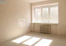 Продаж 2 кімнатної квартири (40/24/5), 1 пов. 2 пов. будинку