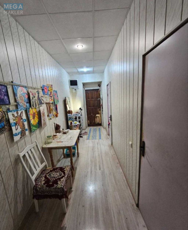 Продаж 5 кімнатної квартири (108/?/9), 2 пов. 3 пов. будинку, <a class="location-link" href="/odessa/" title="Недвижимость Одеса">Одеса</a>, <a class="location-link" href="/odessa/malinovskij/" title="Недвижимость Малиновський район">Малиновський р-н</a>, Б.Хмельницкого (изображение 1)