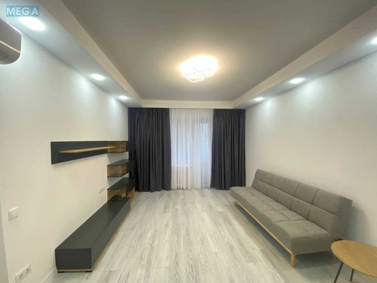 Оренда 2 кімнатної квартири, <a class="location-link" href="/kiev/" title="Недвижимость Київ">Київ</a>, <a class="location-link" href="/kiev/pecherskij/" title="Недвижимость Печерський район">Печерський р-н</a>, Велика Васильківська пл., 112 (изображение 1)