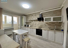 Продаж 1 кімнатної квартири (49/18/13), 9 пов. 26 пов. будинку