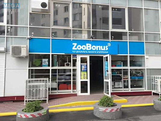 Продаж комерційної нерухомості, 88&nbsp;кв.м, под офис, <a class="location-link" href="/kiev/" title="Недвижимость Київ">Київ</a>, <a class="location-link" href="/kiev/darnickij/" title="Недвижимость Дарницький район">Дарницький р-н</a>, Александра Мишуги ул., 10 (изображение 1)