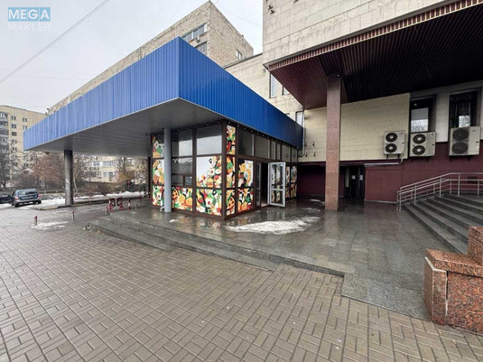 Оренда комерційної нерухомості, 38&nbsp;кв.м, под магазин, <a class="location-link" href="/kiev/" title="Недвижимость Київ">Київ</a>, <a class="location-link" href="/kiev/shevchenkovskij/" title="Недвижимость Шевченківський район">Шевченківський р-н</a>, Тараса Шевченка бульв., 38 (изображение 1)