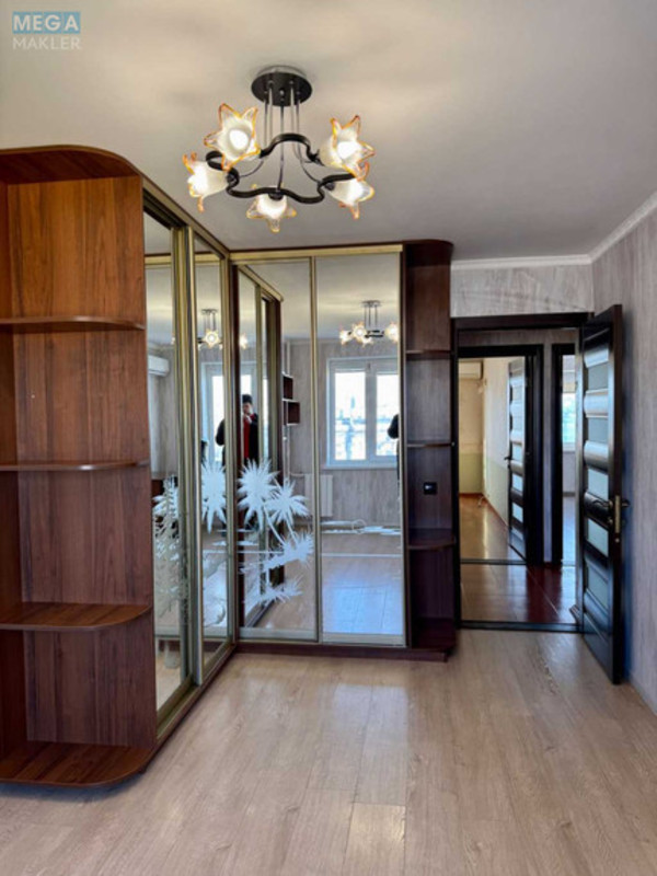 Продаж 3 кімнатної квартири (68/43/8,2), 11 пов. 16 пов. будинку, <a class="location-link" href="/kiev/" title="Недвижимость Київ">Київ</a>, <a class="location-link" href="/kiev/obolonskij/" title="Недвижимость Оболонський район">Оболонський р-н</a>, Оболонський просп., 9 (изображение 1)