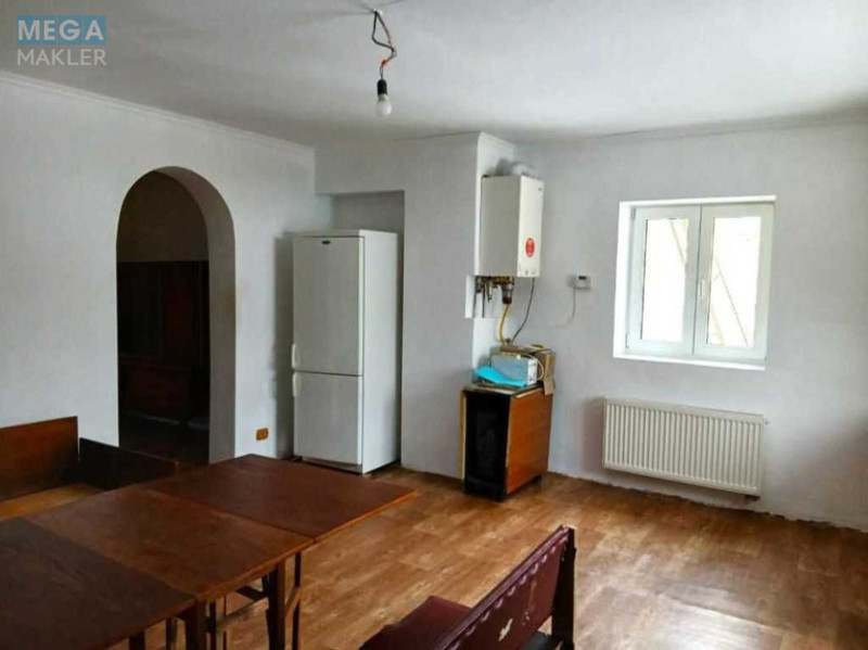 Оренда дома, <a class="location-link" href="/kiev/" title="Недвижимость Київ">Київ</a>, <a class="location-link" href="/kiev/dneprovskij/" title="Недвижимость Дніпровський район">Дніпровський р-н</a>, Паровозная ул. (изображение 1)