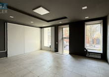 Продаж приміщення у житловому будинку, под магазин-офис, свіжий ремонт