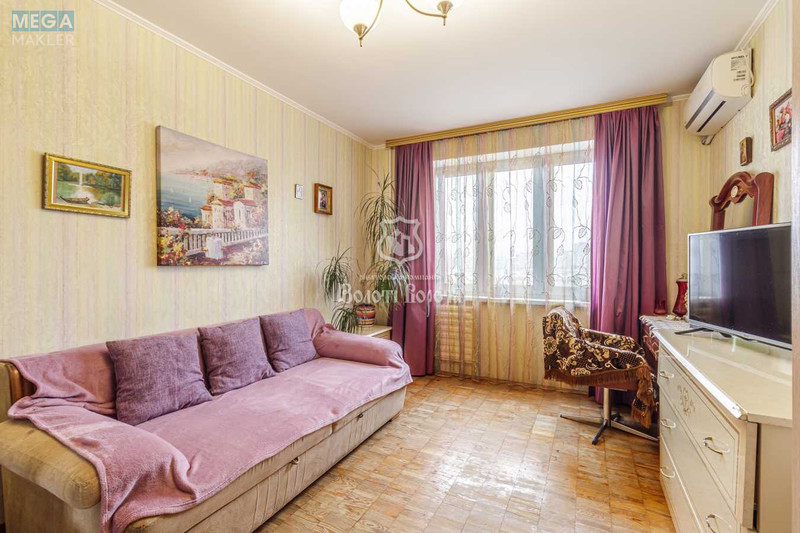 Продаж 3 кімнатної квартири (70,2/45/8,2), 14 пов. 16 пов. будинку, <a class="location-link" href="/kiev/" title="Недвижимость Київ">Київ</a>, <a class="location-link" href="/kiev/darnickij/" title="Недвижимость Дарницький район">Дарницький р-н</a>, Севастопольська вул., 19 (изображение 1)