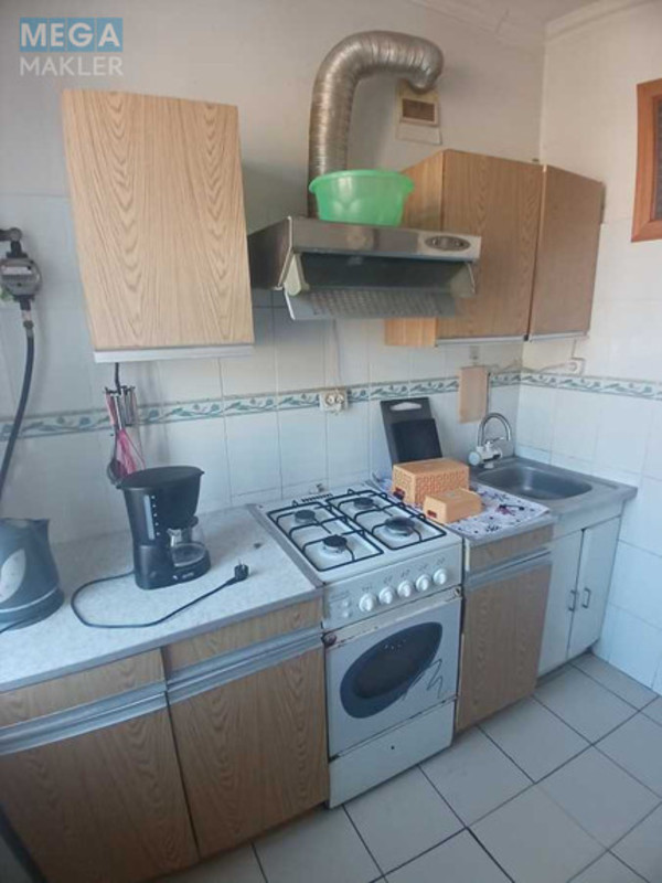 Оренда 2 кімнатної квартири, <a class="location-link" href="/kiev/" title="Недвижимость Київ">Київ</a>, <a class="location-link" href="/kiev/dneprovskij/" title="Недвижимость Дніпровський район">Дніпровський р-н</a>, Миру просп., 7 (изображение 1)