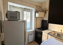 Продаж 1 кімнатної квартири (24/10,3/5), 1 пов. 9 пов. будинку