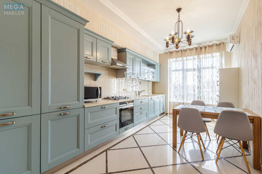 Продаж 3 кімнатної квартири (105/72/15,4), 3 пов. 5 пов. будинку, <a class="location-link" href="/kiev/" title="Недвижимость Київ">Київ</a>, <a class="location-link" href="/kiev/solomenskij/" title="Недвижимость Солом'янський район">Солом'янський р-н</a>, Патріотів вул., 74 (изображение 1)