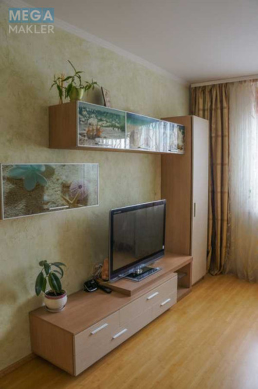 Оренда 1 кімнатної квартири, <a class="location-link" href="/kiev/" title="Недвижимость Київ">Київ</a>, <a class="location-link" href="/kiev/darnickij/" title="Недвижимость Дарницький район">Дарницький р-н</a>, Елизаветы Чавдар ул. (изображение 1)