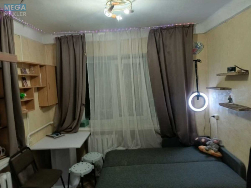 Оренда кімнати (підселення), <a class="location-link" href="/kiev/" title="Недвижимость Київ">Київ</a>, <a class="location-link" href="/kiev/svyatoshinskij/" title="Недвижимость Святошинський район">Святошинський р-н</a>, Академика Доброхотова ул., 12 (изображение 1)