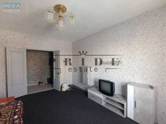 Продаж 3 кімнатної квартири (70/?/8), 6 пов. 9 пов. будинку, <a class="location-link" href="/kiev/" title="Недвижимость Київ">Київ</a>, <a class="location-link" href="/kiev/dneprovskij/" title="Недвижимость Дніпровський район">Дніпровський р-н</a>, Романа Шухевича просп., 8 (изображение 1)