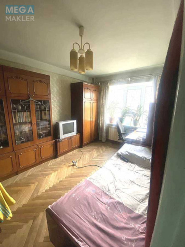 Продаж 2 кімнатної квартири (44/28/6), 3 пов. 9 пов. будинку, <a class="location-link" href="/kiev/" title="Недвижимость Київ">Київ</a>, <a class="location-link" href="/kiev/shevchenkovskij/" title="Недвижимость Шевченківський район">Шевченківський р-н</a>, Дегтяревская ул., 58 (изображение 1)