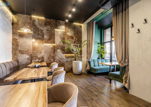 Продаж комерційної нерухомості, 178&nbsp;кв.м