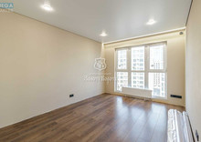 Продаж 2 кімнатної квартири (67,6/30,4/17,6), 10 пов. 14 пов. будинку