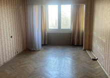 Продаж 3 кімнатної квартири (75/47,8/7,5), 4 пов. 9 пов. будинку