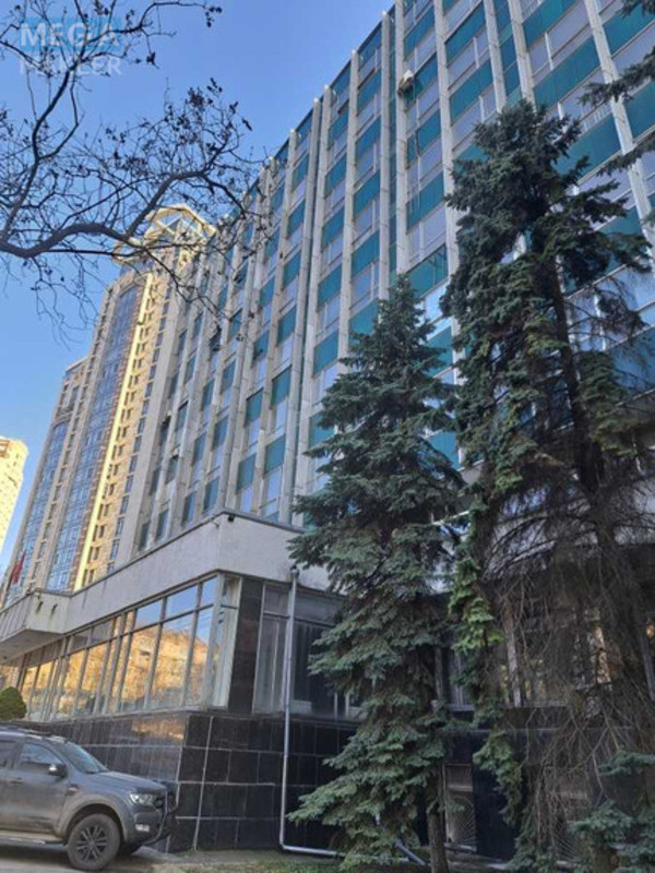 Оренда комерційної нерухомості, 86&nbsp;кв.м, под офис, <a class="location-link" href="/kiev/" title="Недвижимость Київ">Київ</a>, <a class="location-link" href="/kiev/pecherskij/" title="Недвижимость Печерський район">Печерський р-н</a>, Іоанна Павла ІІ вул., 4/6 (изображение 1)