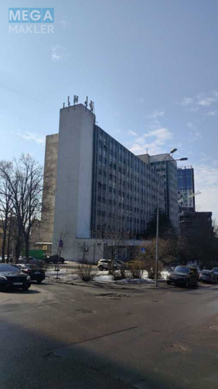 Оренда комерційної нерухомості, 33,60&nbsp;кв.м, под офис, <a class="location-link" href="/kiev/" title="Недвижимость Київ">Київ</a>, <a class="location-link" href="/kiev/pecherskij/" title="Недвижимость Печерський район">Печерський р-н</a>, Патріса Лумумби вул., 4/6 (изображение 1)