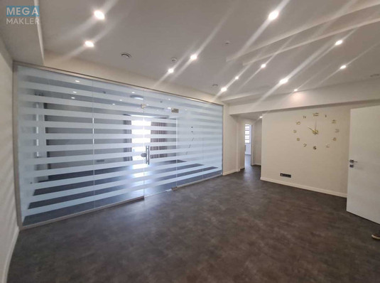 Оренда комерційної нерухомості, 265&nbsp;кв.м, под офис, <a class="location-link" href="/kiev/" title="Недвижимость Київ">Київ</a>, <a class="location-link" href="/kiev/pecherskij/" title="Недвижимость Печерський район">Печерський р-н</a>, Лейпцизька вул., 3-А (изображение 1)