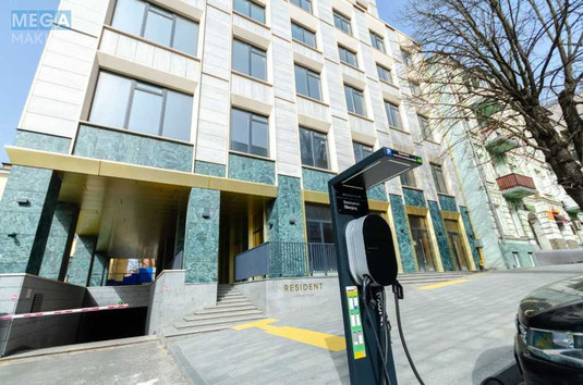 Продаж комерційної нерухомості, 72&nbsp;кв.м, под офис, <a class="location-link" href="/kiev/" title="Недвижимость Київ">Київ</a>, <a class="location-link" href="/kiev/shevchenkovskij/" title="Недвижимость Шевченківський район">Шевченківський р-н</a>, Володимирська вул., 86а (изображение 1)