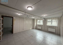 Продаж комерційної нерухомості, 130&nbsp;кв.м, под офис