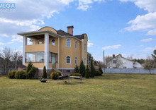 Продаж дома, 2&nbsp;поверху, 390&nbsp;кв.м, 5&nbsp;кімнат, ділянка 32&nbsp;сотки