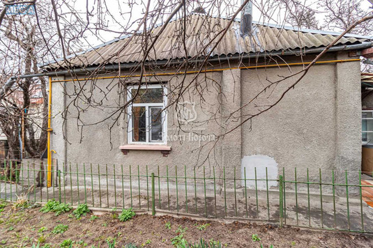 Продаж дома, 2&nbsp;поверху, 93,30&nbsp;кв.м, 3&nbsp;кімнати, ділянка 5,48&nbsp;соток, <a class="location-link" href="/kiev/" title="Недвижимость Київ">Київ</a>, <a class="location-link" href="/kiev/goloseevskij/" title="Недвижимость Голосіївський район">Голосіївський р-н</a>, Краматорська вул., 11 (изображение 1)