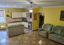 Продаж дома, 2&nbsp;поверху, 310&nbsp;кв.м, 4&nbsp;кімнати, ділянка 8&nbsp;соток