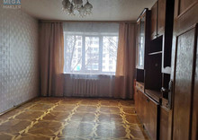 Продаж 3 кімнатної квартири (65/37/9), 2 пов. 9 пов. будинку